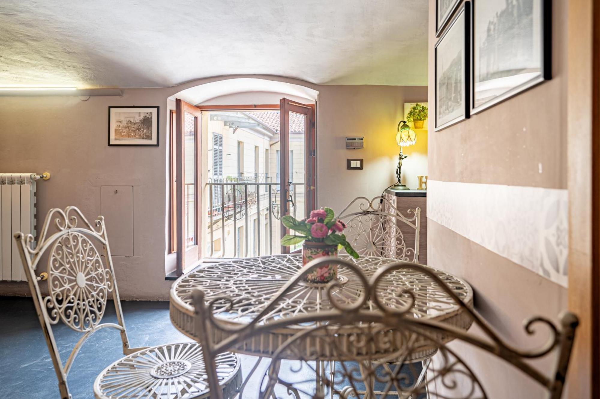 Loft Verga, Cuore E Stile In Centro A Torino Exterior photo